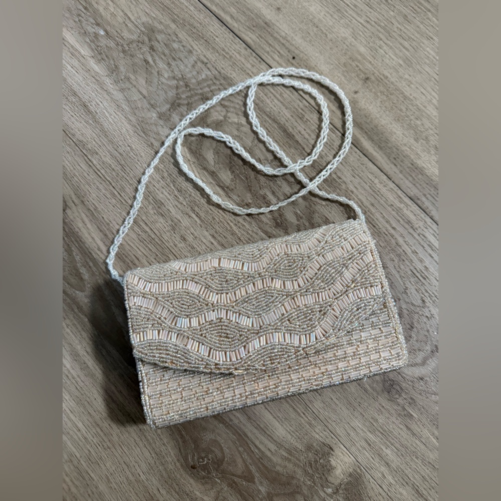 Elegant Beaded Clutch in Cream